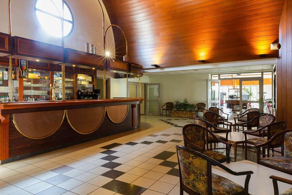The Originals City, Le Logis D'elbée, Cholet Nord Hotel 2*