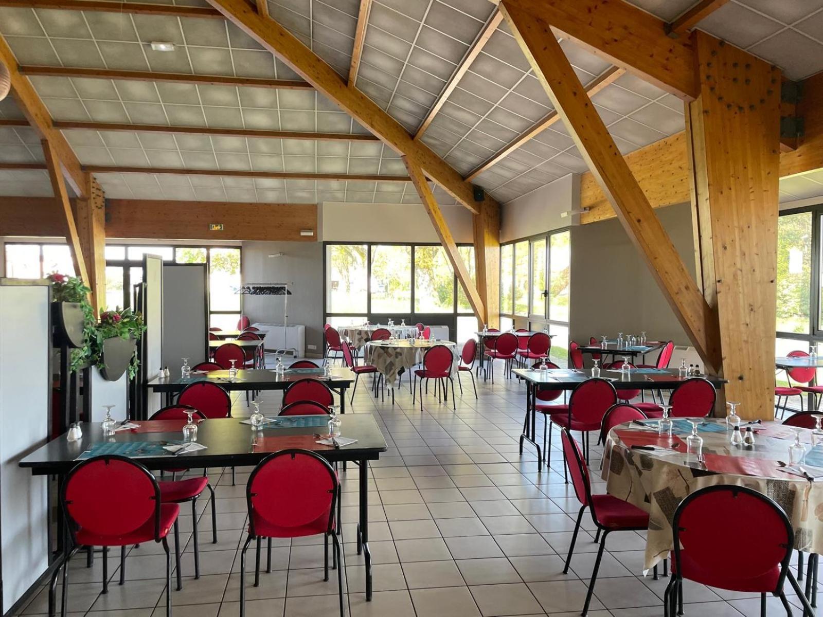 Hotel The Originals City, Le Logis D'elbée, Cholet Nord Beaupréau-en-Mauges