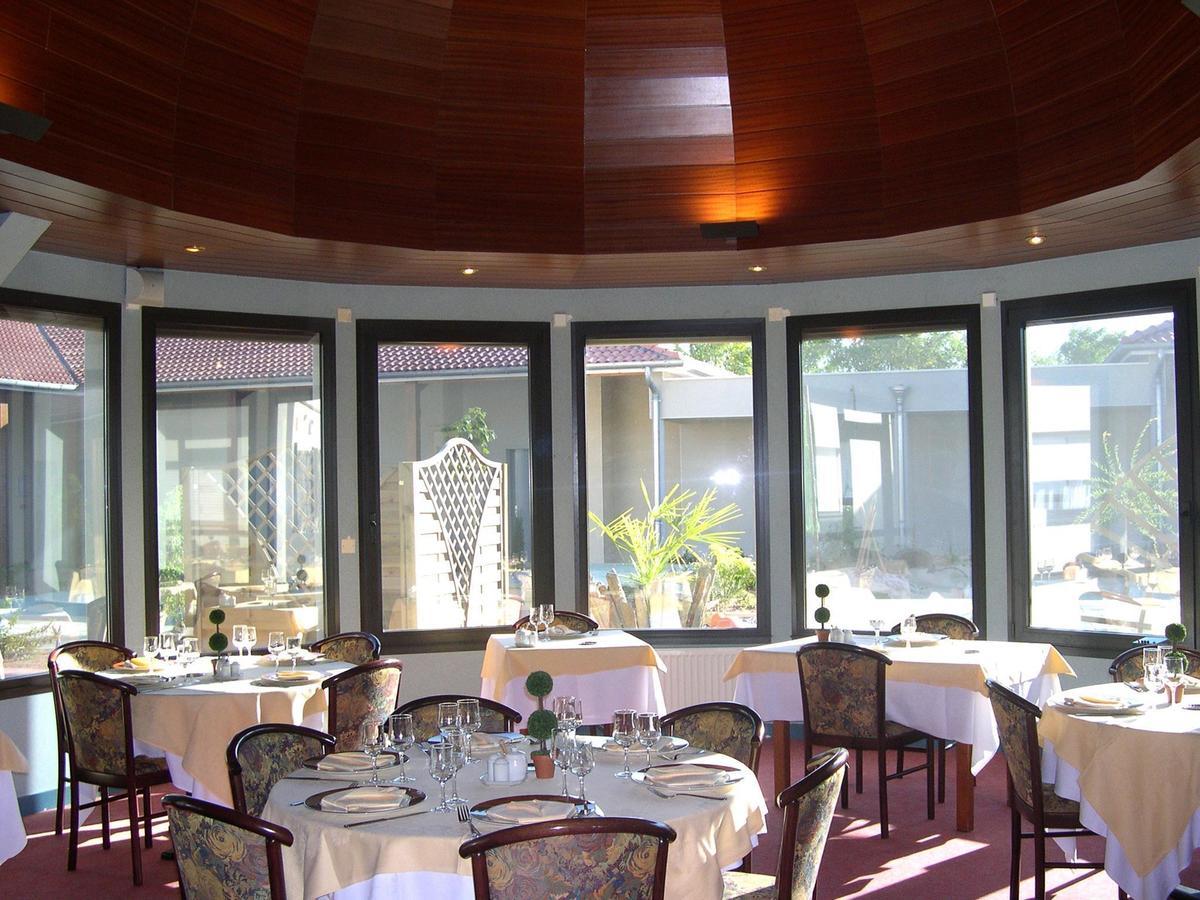 The Originals City, Le Logis D'elbée, Cholet Nord Hotel 2*